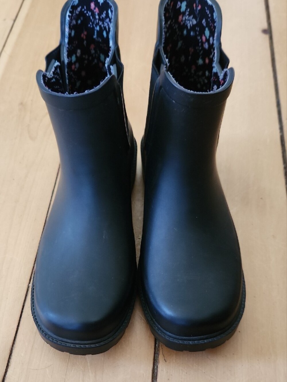 Lucky Brand Black Chelsea Rain Boots with Floral Lining